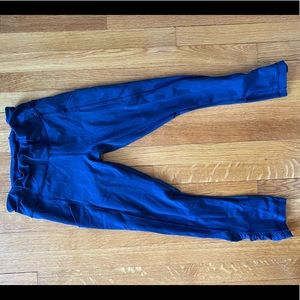 Lululemon navy blue leggings, size 6